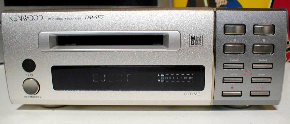 KENWOOD DM-SE7 D.R.I.V.E Compact Mini Disc Recorder Junk！ ケンウッド 小型 MDデッキの画像2