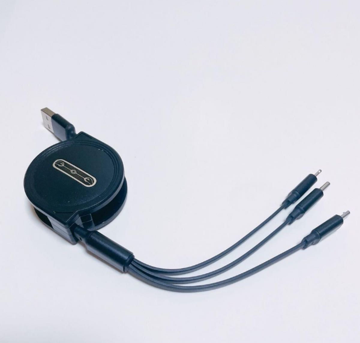 新品　ブラック　黒　 急速充電　充電器　 リール式 iPhone ケーブル 充電 USB タイプC マイクロUSB スマホ