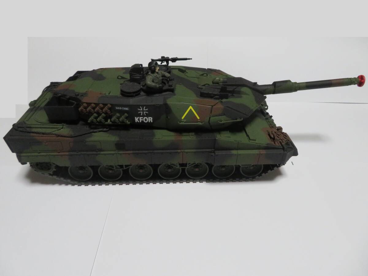格安出品 東京マルイ製 ドイツ連邦軍戦車 ＬＥＯＰＡＲＤ２ Ａ５ 美品_画像3