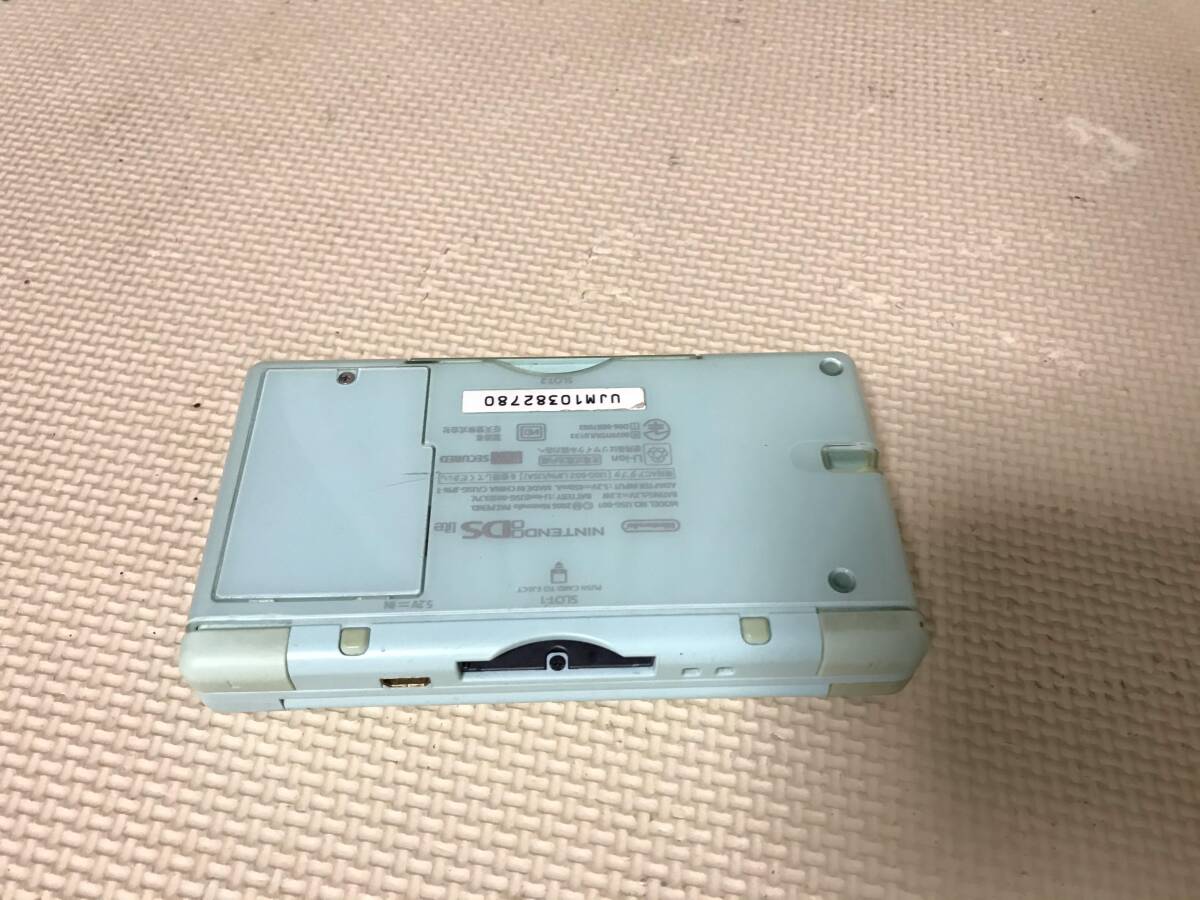 M2131 Nintendo　DS Lite　USG-001 動作品　ジャンク品　全国送料無料