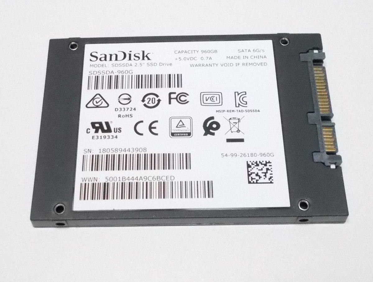 SanDisk　SSD PLUS　SDSSDA-960G　960GB　2.5インチ　SATA SSD　動作品　送料無料