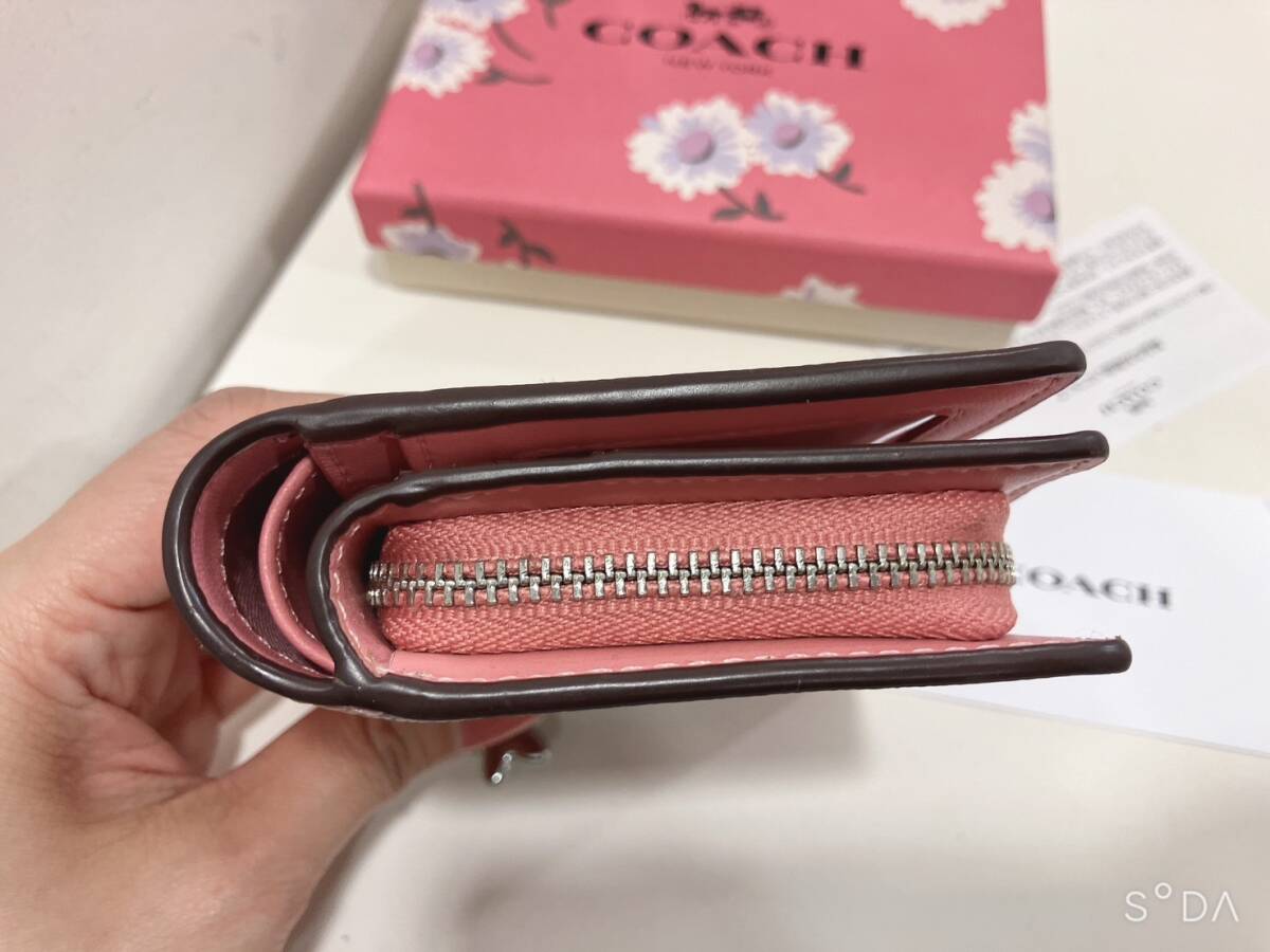 ◆コーチ COACH 財布 折財布 デイジー プリント 2つ折り スナップ ウォレット 箱付き バブルガムマルチ_画像7