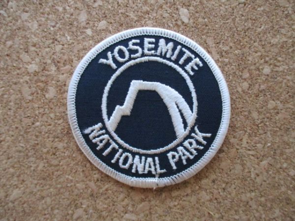 80s ヨセミテ国立公園 YOSEMITE NATIONAL PARK 刺繍ワッペン/登山Vintage観光patchロゴ ビンテージ旅行アウトドア土産USAパッチ自然 D22の画像1