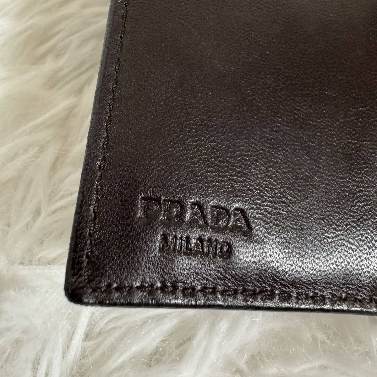 1円〜【良品】PRADA プラダ 二つ折り財布　パイソン革_画像8