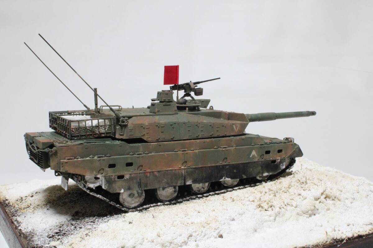 陸上自衛隊 10式戦車 完成品 ジオラマ タミヤ 1/35　送料無料_画像2