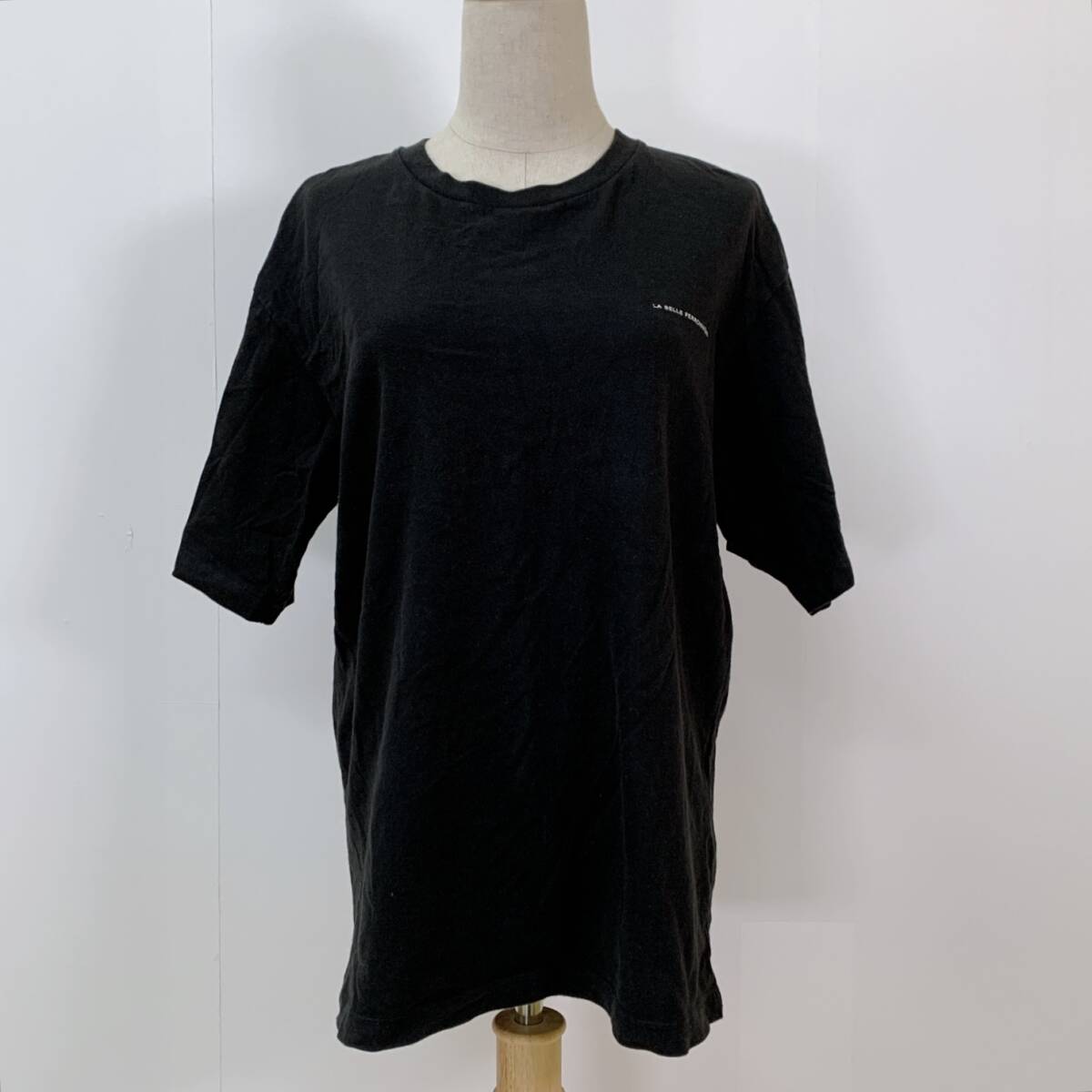 S2824 UNIQLO ユニクロ ユニセックス Tシャツ 半袖 人気 XL 黒 万能 シック シンプルデイリーカジュアル ラウンドネック_画像1