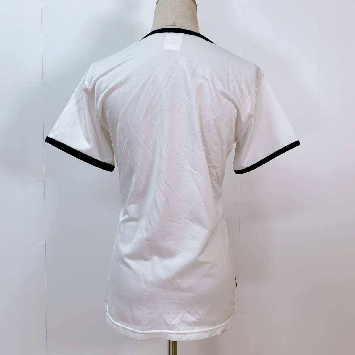 S2886 adidas アディダス レディース Tシャツ 半袖 人気 L 白 ビッグロゴ ストレッチ 万能 スポーティチックスタイル 日本製_画像3