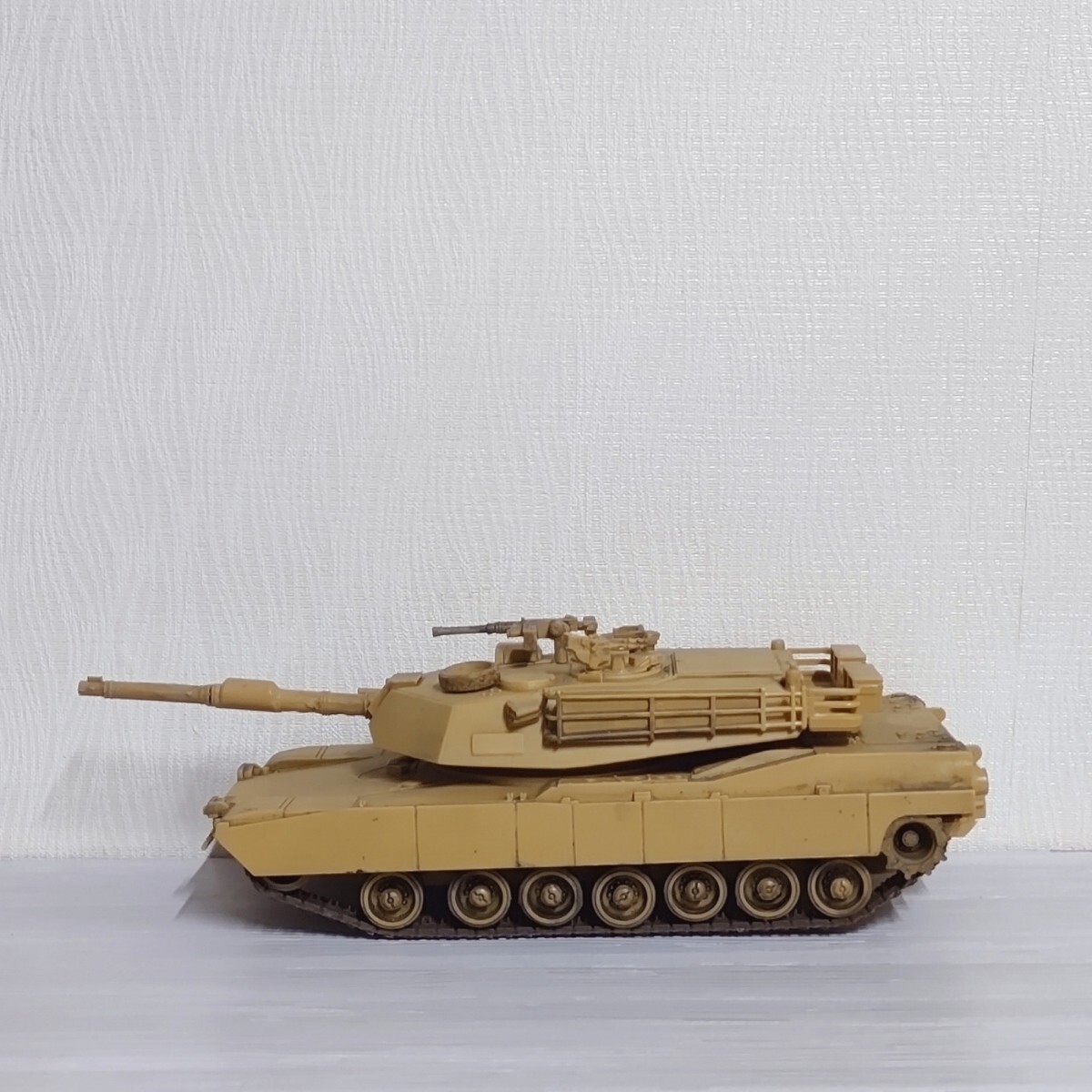 1/32 アメリカ軍 M1A1 エイブラムス 完成品 アメリカ アメリカン 雑貨の画像2