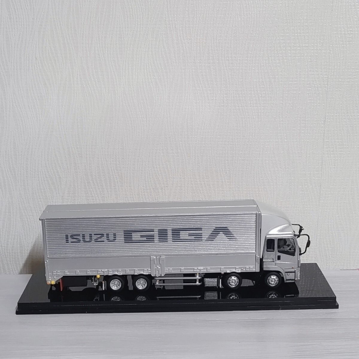 Yahoo!オークション - 1/43 ISUZU GIGA いすゞ ギガ 4軸 ダイ Yahoo!オークション - 1/43 ISUZU GIGA いすゞ ギガ 4軸 ダイ