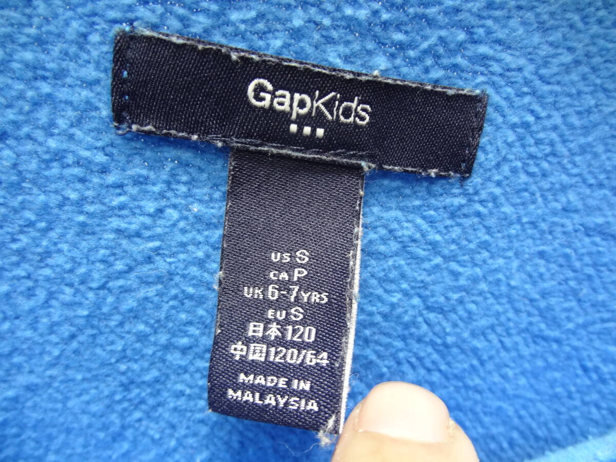 全国送料無料 ギャップ キッズ GAP KIDS 子供服キッズ男＆女の子 染み込みロゴプリント 青色スウェットシャツ トレーナー 120_画像2