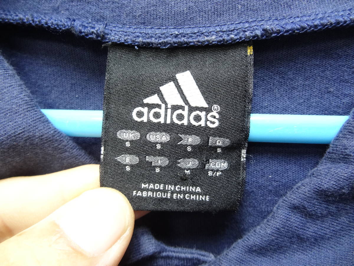 全国送料無料 正規品 アディダス adidas メンズ 紺X白X水色 綿100%素材 半袖スポーツポロシャツ Mサイズ_画像2