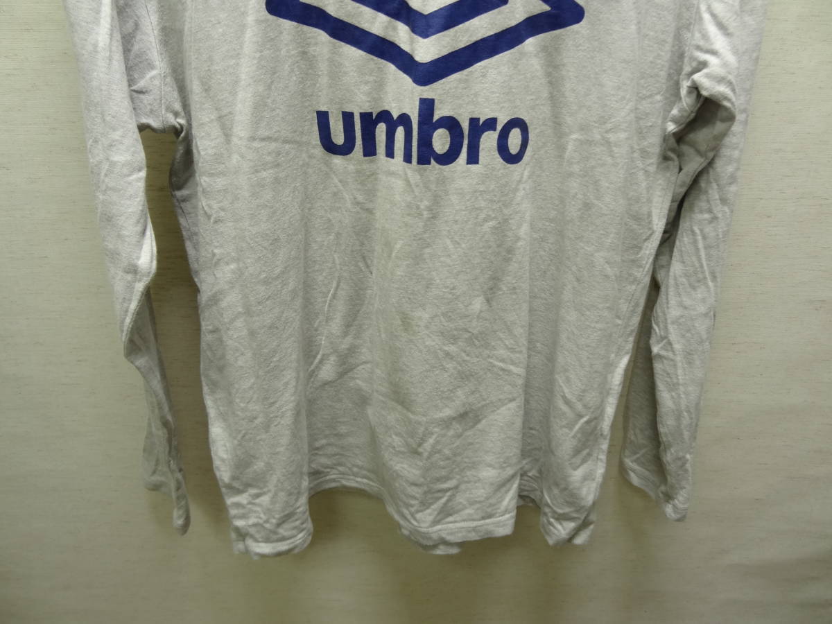 全国送料無料 アンブロ UMBRO メンズ 杢グレー色 綿100% ロゴプリント サッカー等 長袖スポーツTシャツ O(XL)サイズ_画像6