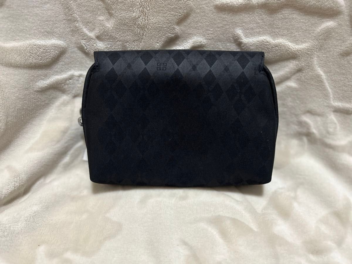 GIVENCHY ジバンシィ メイクポーチ マルチケース ナイロン GIVENCHY ジバンシィ メイクポーチ マルチケース ナイロン