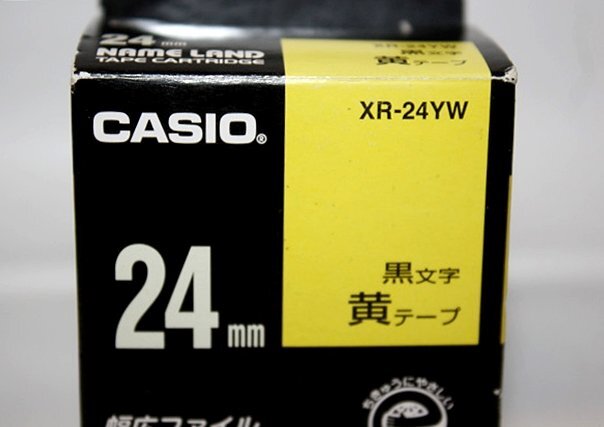 未使用 2箱セット CASIO カシオ ネームランド テープカートリッジ 24ｍｍ 黄テープ 黒文字 XR-24YW 幅広ファイルなどに 送料350円の画像3