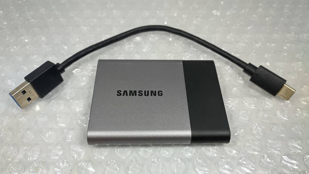 【中古】ポータブルSSD SAMSUNG Portable SSD T3 MU-PT2T0B 2TB USB3.1 TYPE-C_画像1