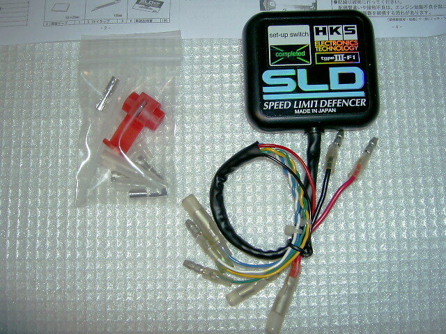 HKS SLD スバル車　TypeⅢ-F1 スピード リミッター カット BP5 BL5 EJ20 45002-AF001★ブーコン レブリミッター 燃料 VSC EVC ブースト SVC_本体と小部品おまけです。