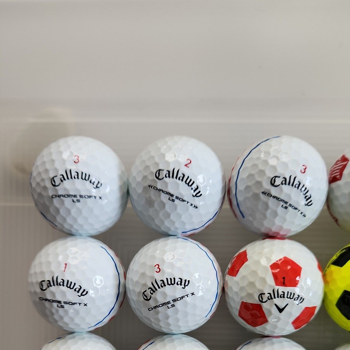 綺麗なロストボール　Callaway キャロウェイ　クロムソフト　CHROMSOFTシリーズ　種類混合２４個