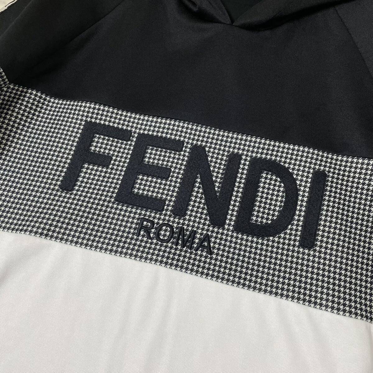 極美品/XLサイズ★ FENDI フェンディ 22AW パーカー フーディー スウェット プルオーバー ロゴ刺繍 ズッカ FF スリーブロゴ 千鳥 メンズ_画像4