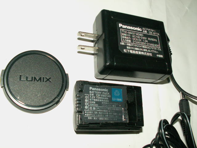 動作確認済み　PANASONIC　DMC-LC５　シルバー　新品バッテリー、ACアダプター、レンズキャップ、取扱説明_画像8
