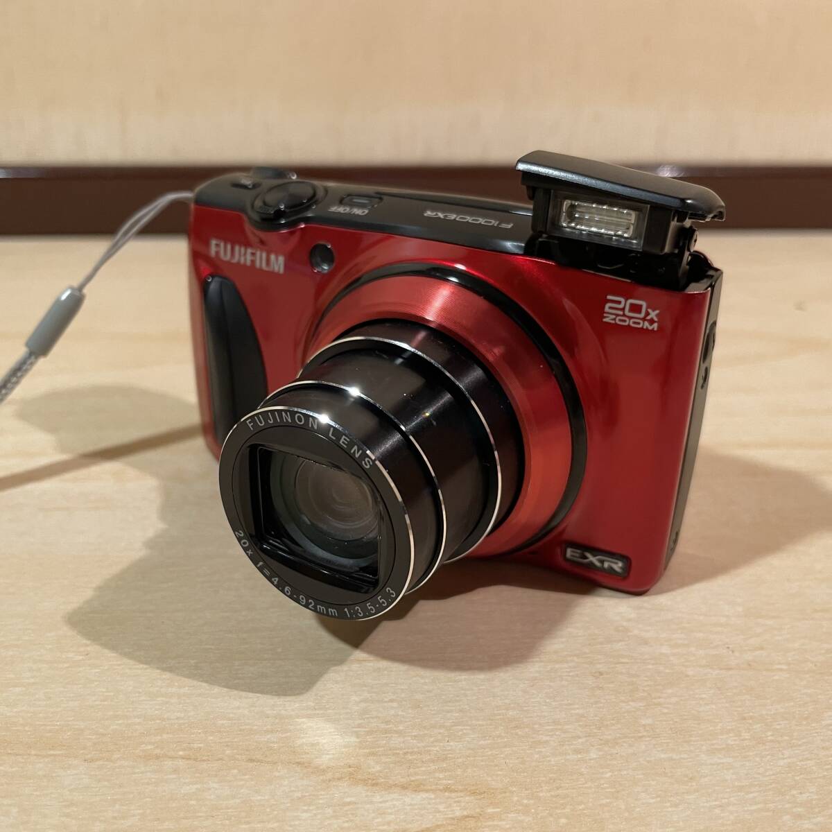 【動作品】FUJIFILM FinePix F1000EXR(フジフィルム ファインピクス) NP-50バッテリー付属_画像1