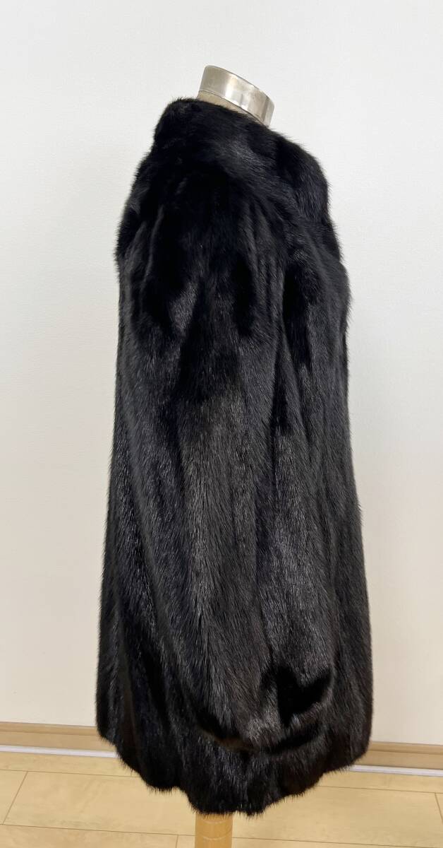 【品質 程度上】ブラックミンク デザインコート 82㎝の画像3