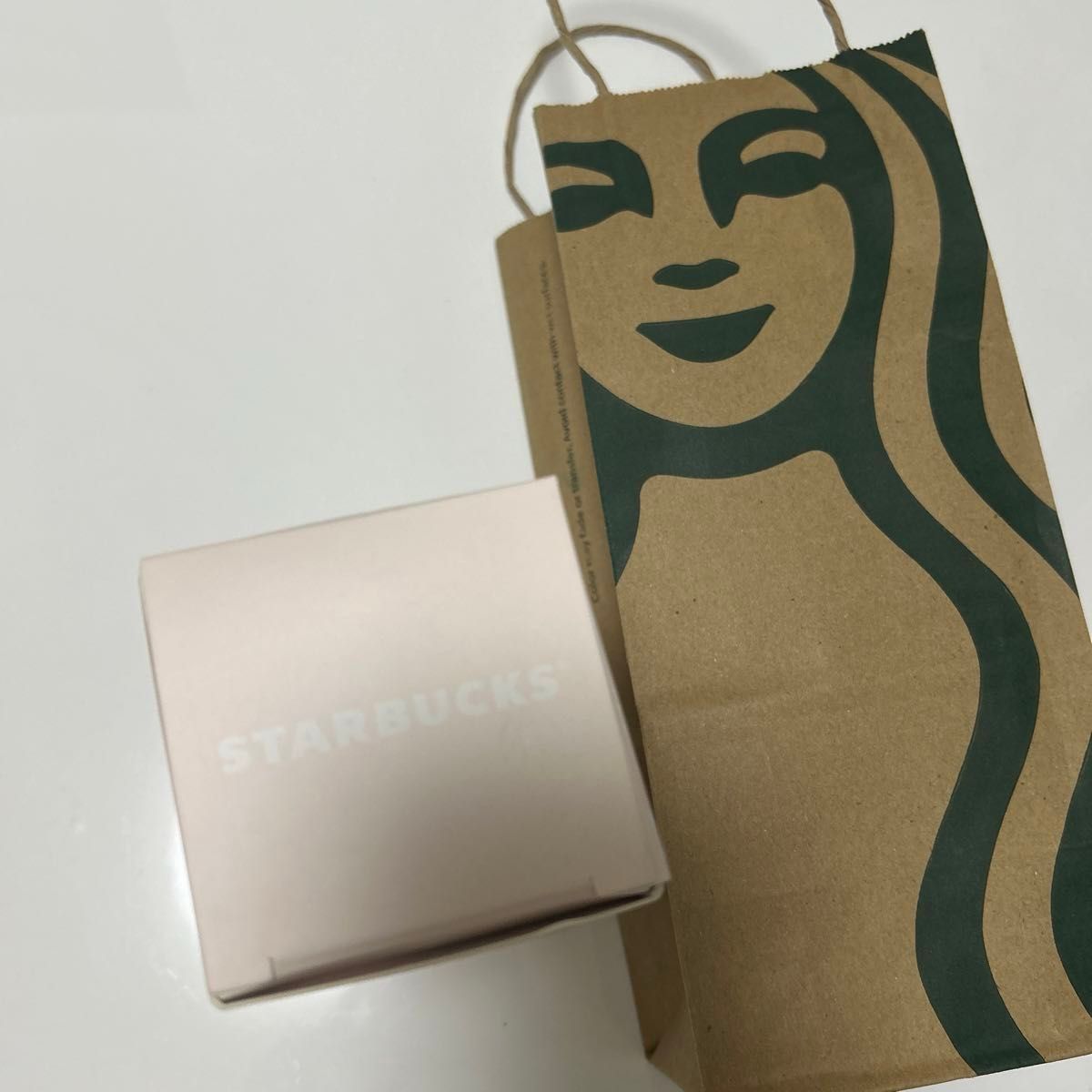 スターバックス限定品リーナベル タンブラー　香港ディズニー