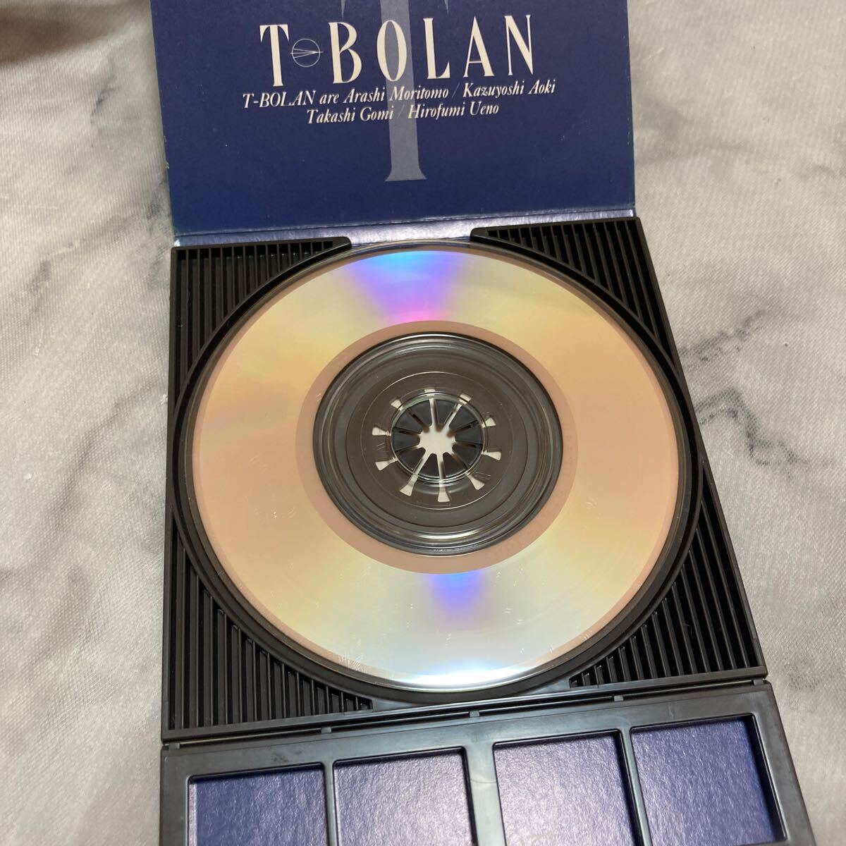 CD 中古品 LOVE/T-BOLAN f75_画像3