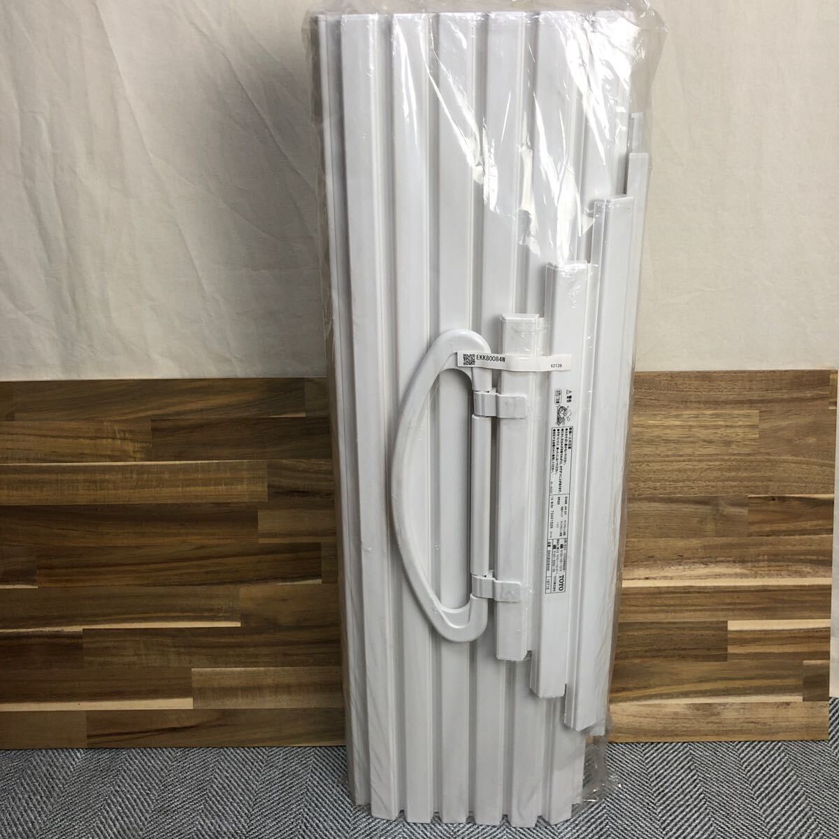 未使用 TOTO 風呂ふた 風呂の蓋 クレイドル浴槽 EKK80084W 未使用 TOTO 風呂ふた 風呂の蓋 クレイドル浴槽 EKK80084W
