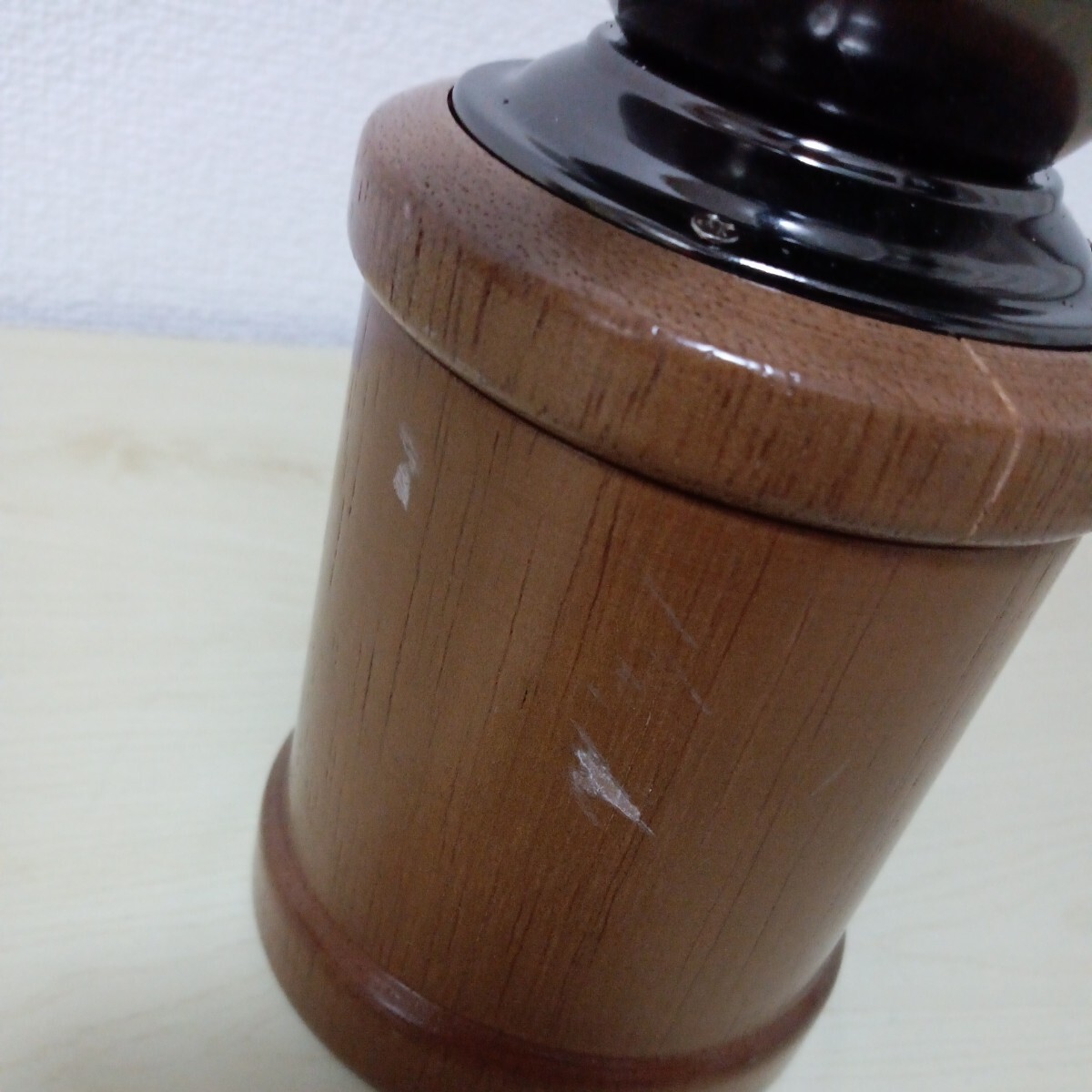 y031115r Carita Kalita кофемолка из дерева рука .. ручной античный кофе шлифовщик маленький размер 