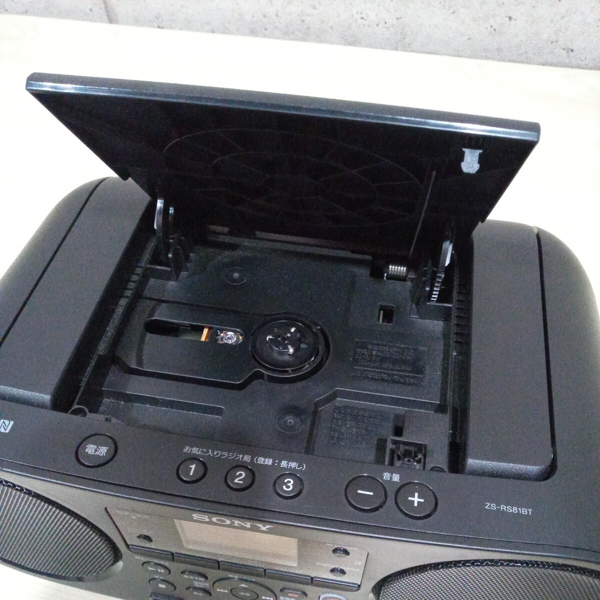 S FN240322 SONY ソニー パーソナルオーディオシステム ZS-RS81BT ラジオ FM / AM CD Bluetooth デッキ オーディオ機器 動作確認済み_画像7