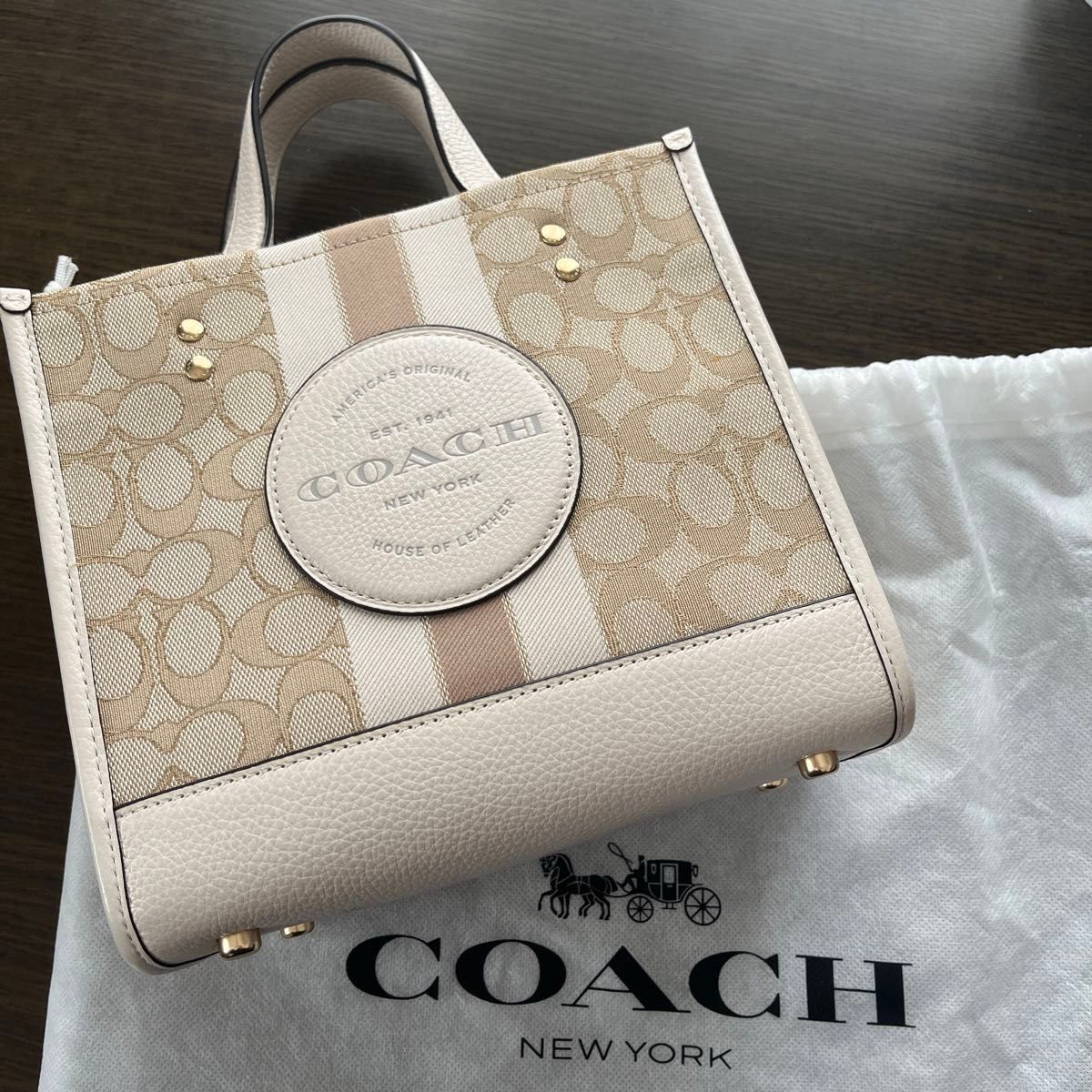 最終値下げCOACHコーチハンドバッグデンプシートートバッグショルダーバッグ 2wayホワイトロゴラインベージュゴールド金具