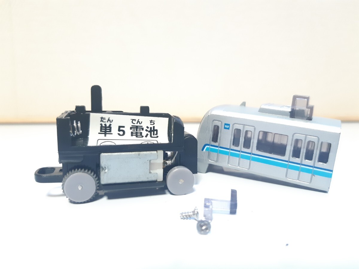 カプセルプラレール　東西線05系　先頭車　中間車　後尾車　モーター車　副都心線編　2008　ガチャ　電車　鉄道　セット　動作確認済_画像9