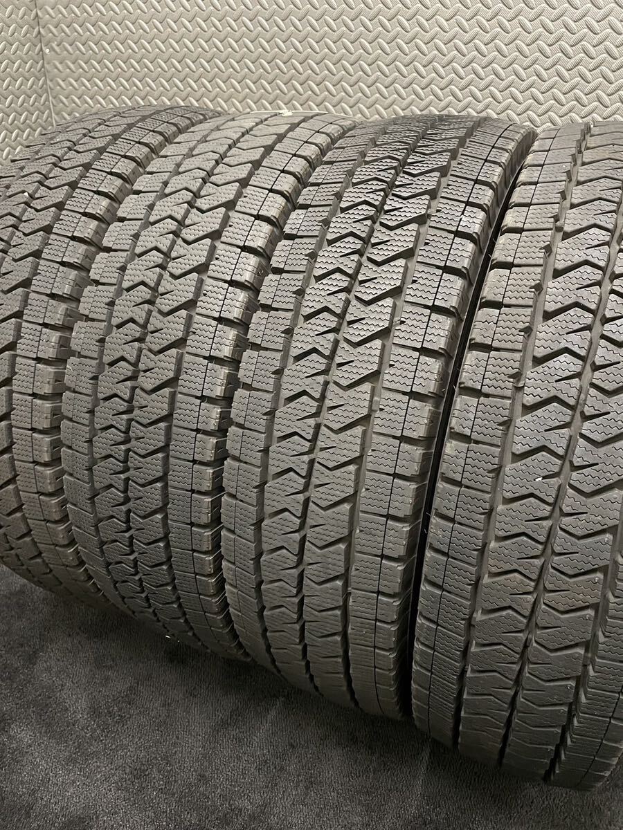 195/80R15 BRIDGESTONE/BLIZZAK VL10 22年製 スタッドレス 4本 ブリヂストン ブリザック ハイエース キャラバン (10-C339)の画像1