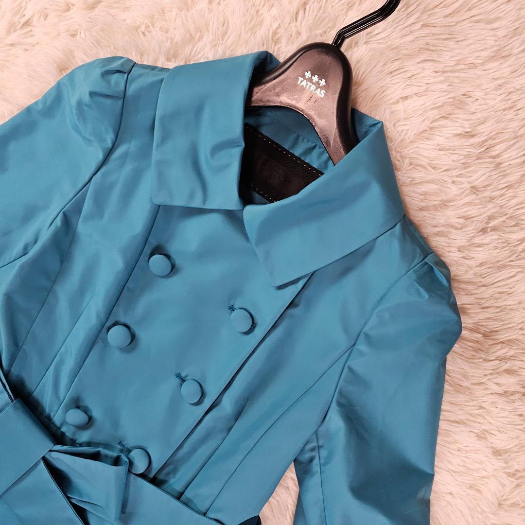 美品 TO BE CHIC【艶 ギャザー×くるみ釦】ロングスプリング 美品 TO BE CHIC【艶 ギャザー×くるみ釦】ロングスプリング