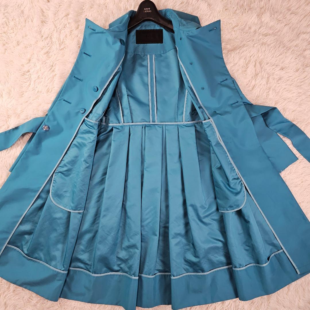 美品 TO BE CHIC【艶 ギャザー×くるみ釦】ロングスプリング 美品 TO BE CHIC【艶 ギャザー×くるみ釦】ロングスプリング