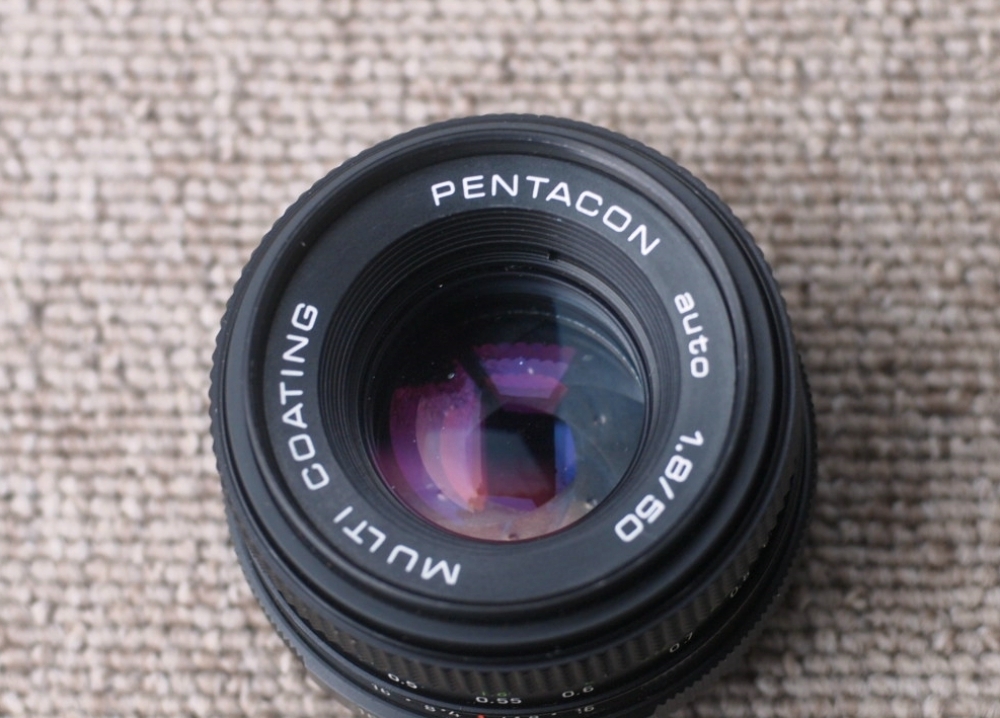 ■ PENTACON COATING MULTI f1.8/50mm 1個　＊ペンタコン・ミラーレスカメラ用 オールドレンズ♪M42マウント_画像1