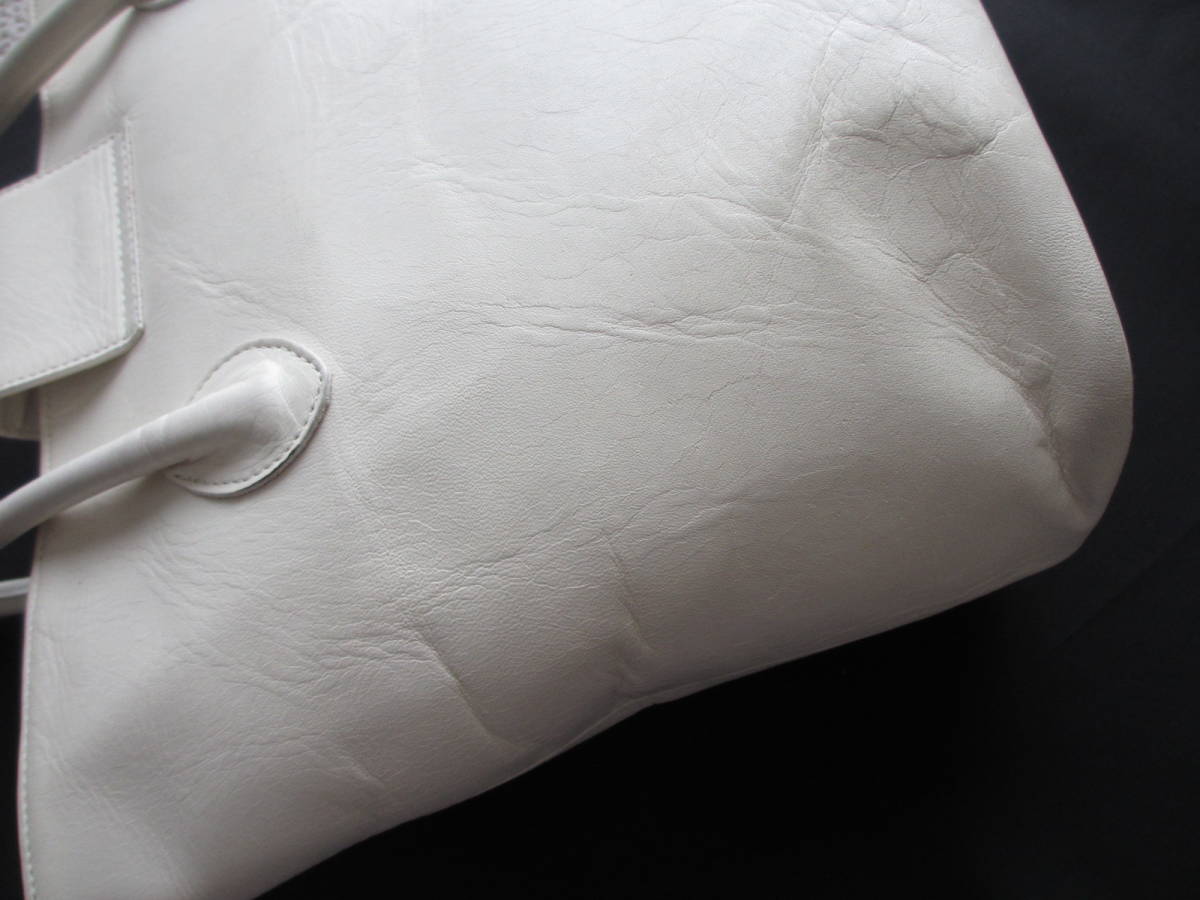  leather handbag shoulder eggshell white 45cm ( long-term storage )