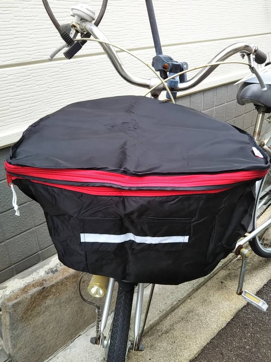 自転車用品　２段式　カゴカバー　前カゴ用カバー　【ブラック(黒色/赤色ライン)】　はっ水加工　便利な両開き♪　　川住製作所　 _画像4