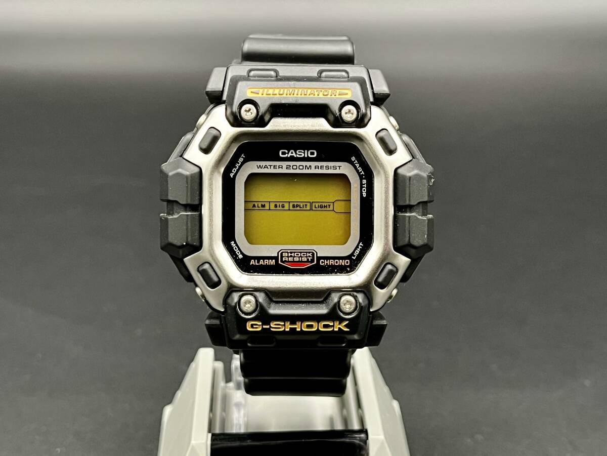 【未使用】G-SHOCK DW-8300G-1V ガンダム モデル インラインホッキー 海外 200M 本体のみ ゴールド ブラック クォーツ Gショック CASIOの画像2