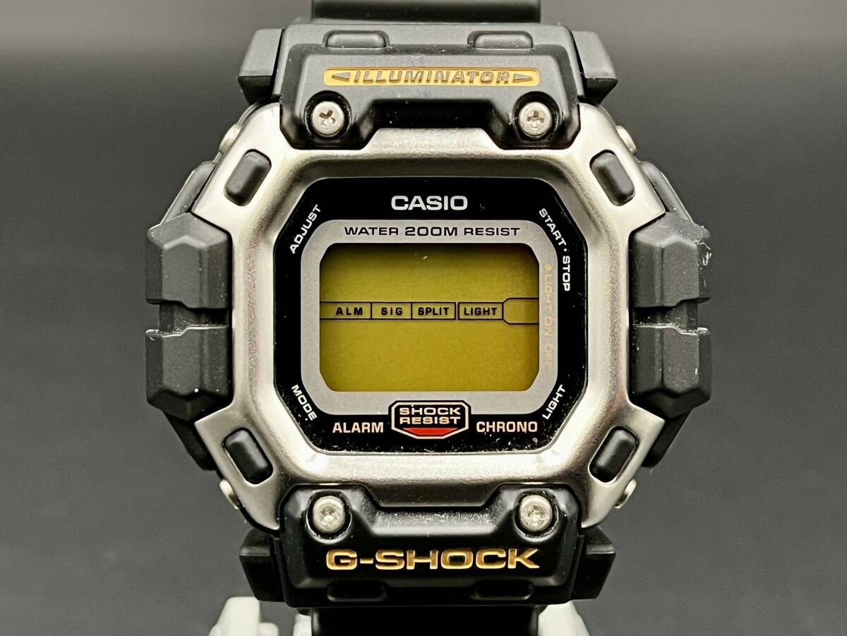 【未使用】G-SHOCK DW-8300G-1V ガンダム モデル インラインホッキー 海外 200M 本体のみ ゴールド ブラック クォーツ Gショック CASIO_画像1