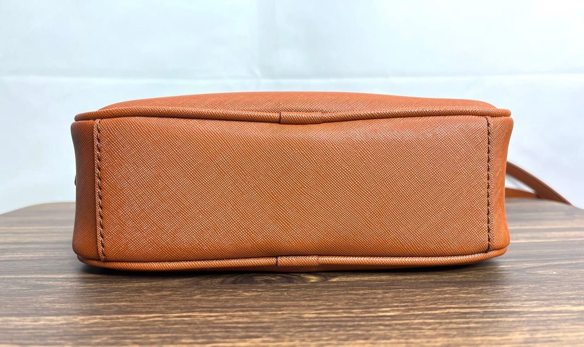 超美品 MARC JACOBS マークジェイコブス ショルダーバッグ 超美品 MARC JACOBS マークジェイコブス ショルダーバッグ