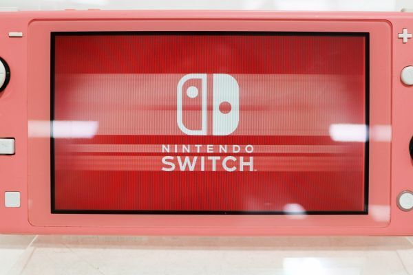 C957H 049 Nintendo Switch Lite ニンテンドースイッチライト コーラル 本体のみ 現状品 ジャンク_画像3