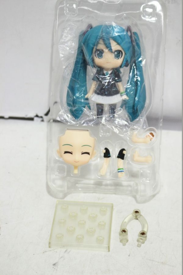 C886H 054 Happyくじ B賞 ねんどろいど 251 初音ミク FamilyMart Ver. 中古品_画像4