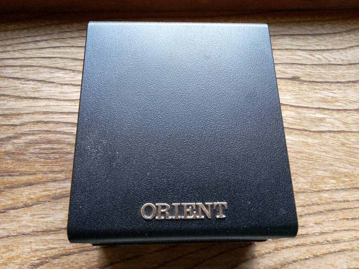 美品　現状品　オリエントロン　ORIENT　80年代ビンテージクオーツメンズ腕時計　ブラウン文字盤_画像7