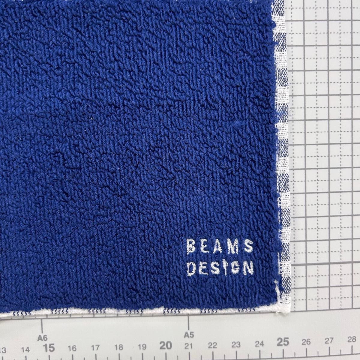 新品　ビームスデザインBEAMS DESIGNのタオルハンカチ　ハンドタオル　スター　ブルー