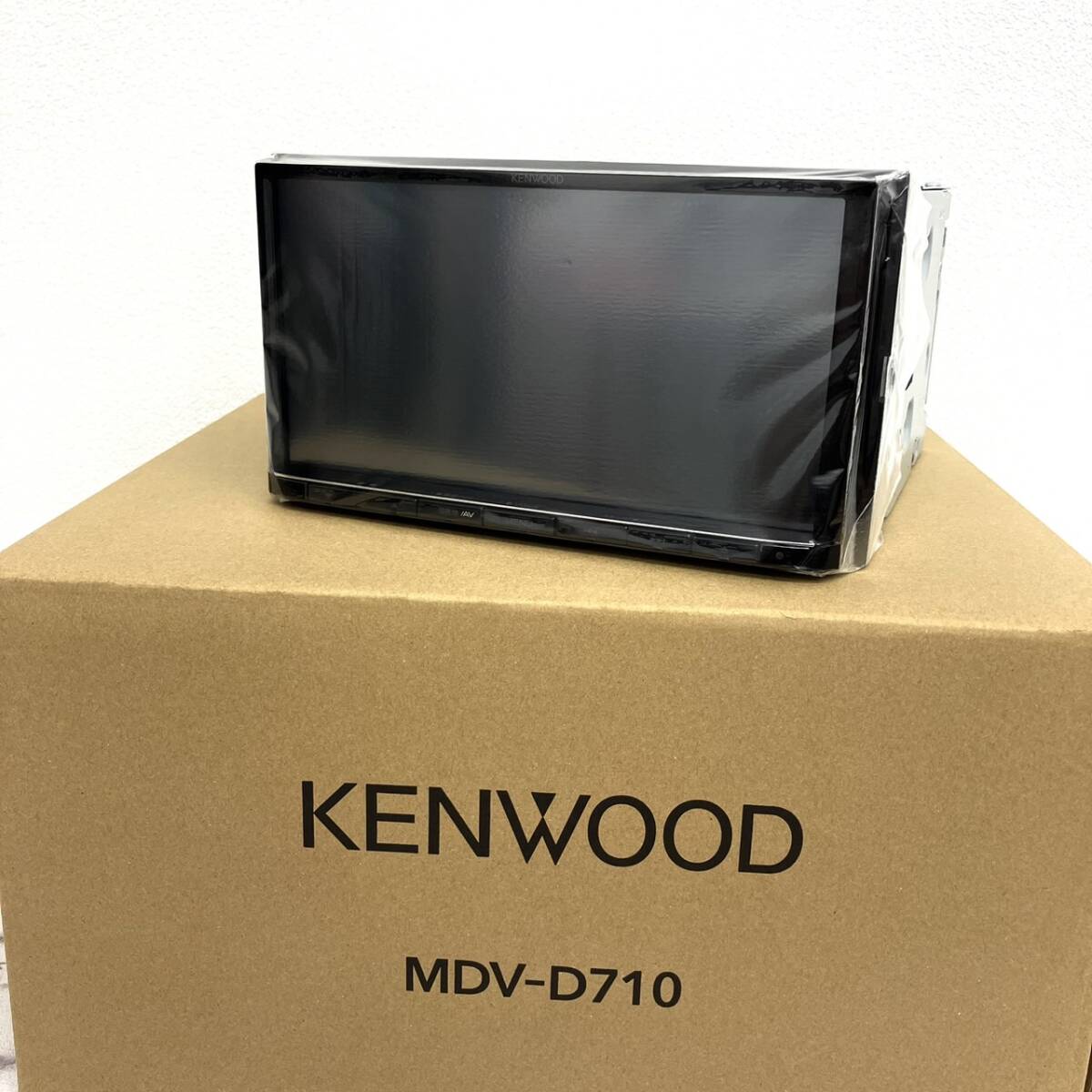【A】新品未使用 KENWOOD MDV-D710 カーナビ ケンウッド Bluetooth 彩速ナビ 車用品 アクセサリ 日本製 【371】の画像1