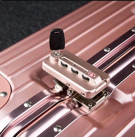 TSA007 ユニバーサル マスターキー 合鍵 スーツケース キャリーケース バッグ 鍵 TSA ロックキー 旅行 トラベル 手荷物検査 2本セット Z182_画像4