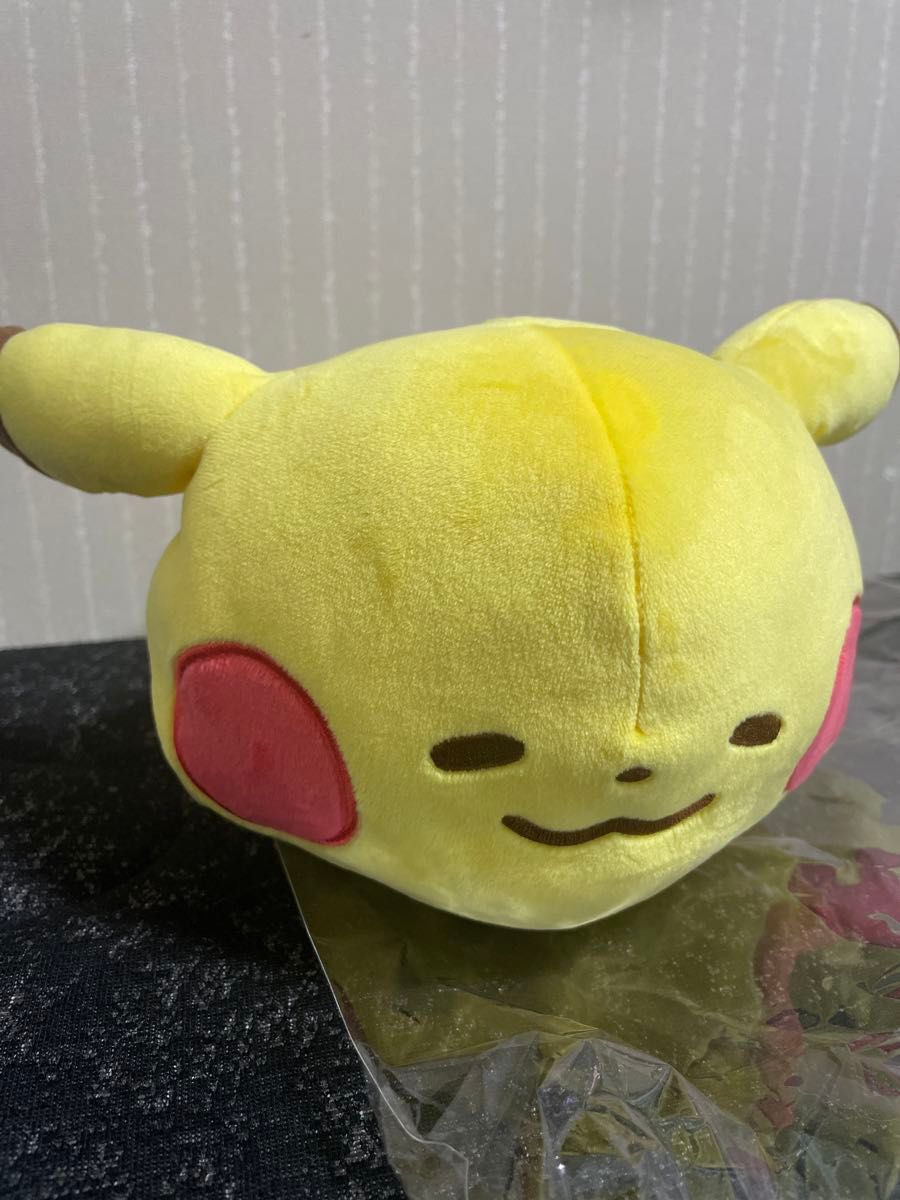 お値下げ不可★ポケモンセンター オリジナル ぬいぐるみ Pokmon Yurutto 寝そべりピカチュウ カナヘイ