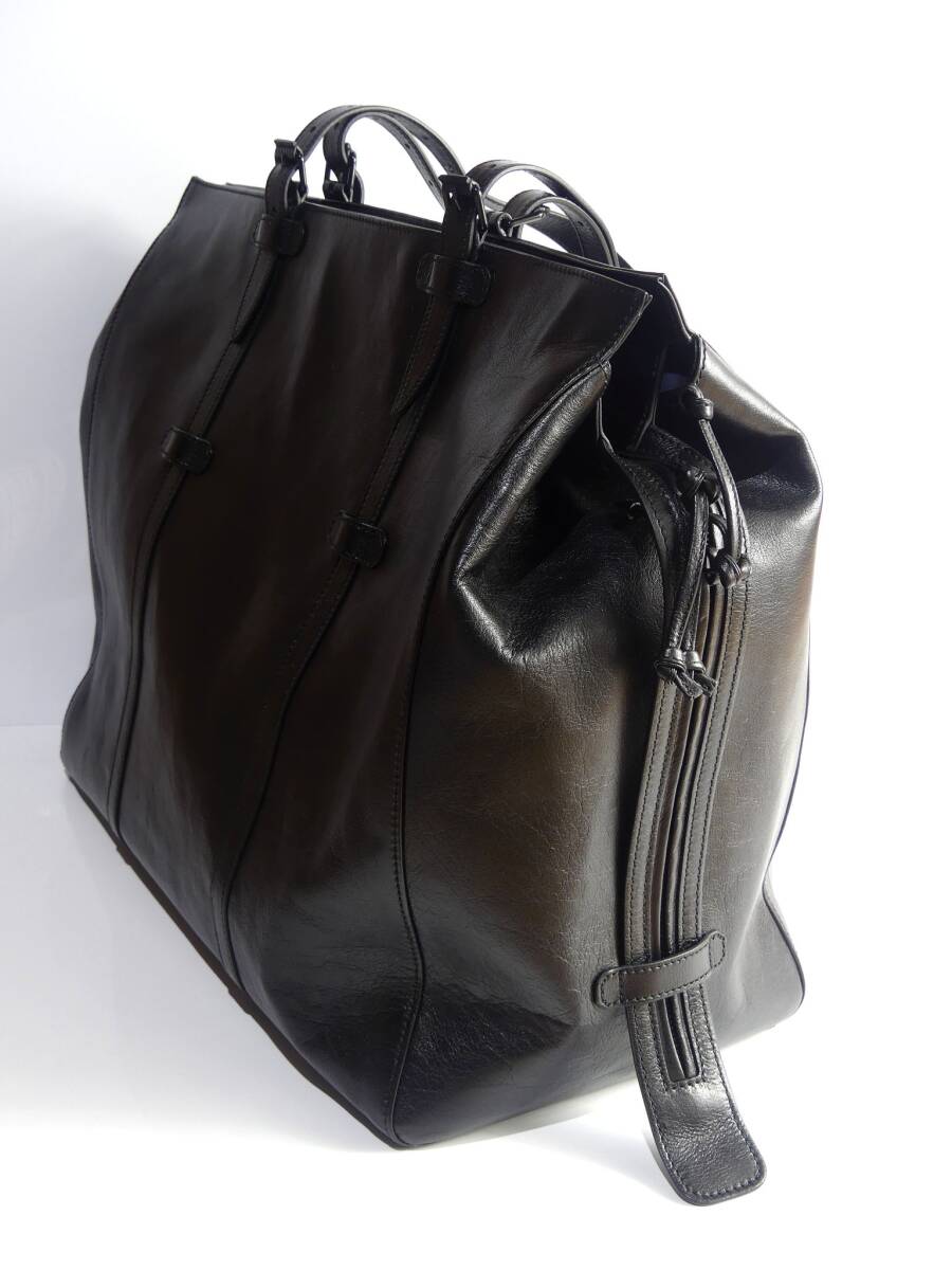 729,000円新品GUCCIグッチ☆迫力のビッグサイズ。GG金具も 729,000円新品GUCCIグッチ☆迫力のビッグサイズ。GG金具も
