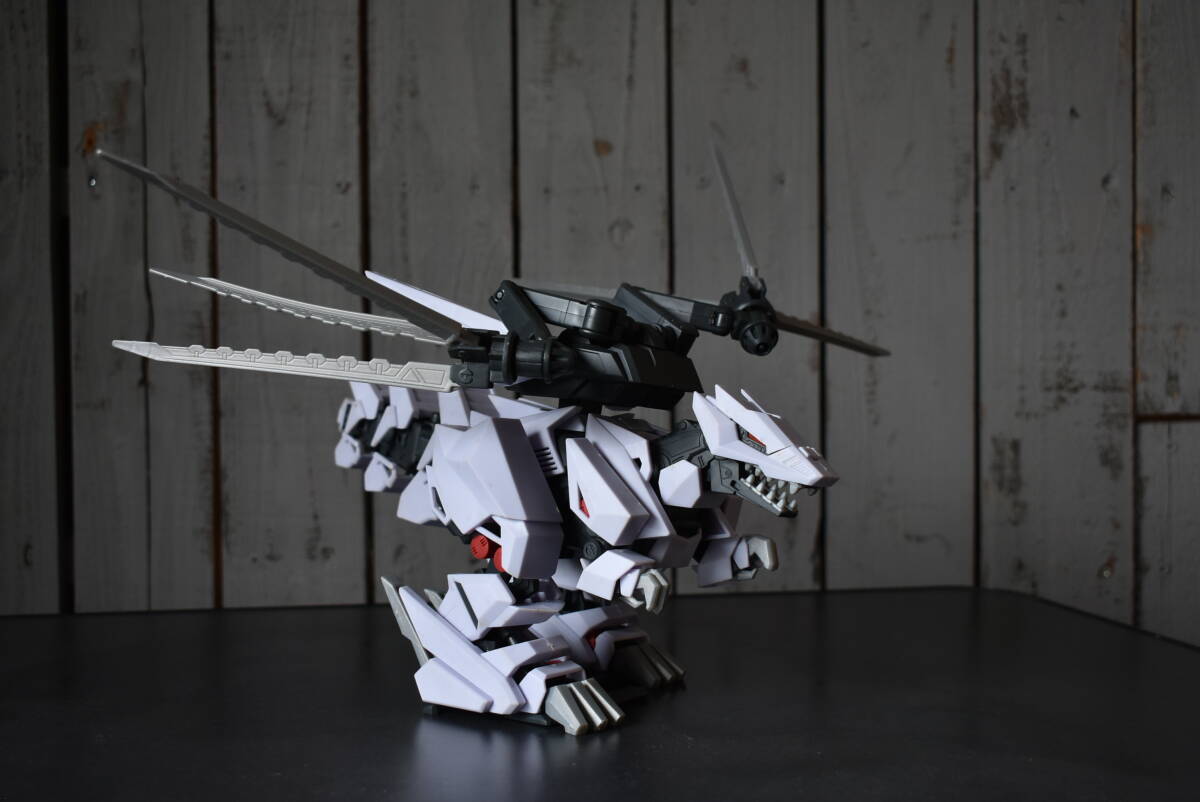 本当に信頼出来る店 Qm210 vtg Tomy Zoids 1:72 Berserk Fuhrer 2001's ゾイド ゾイド